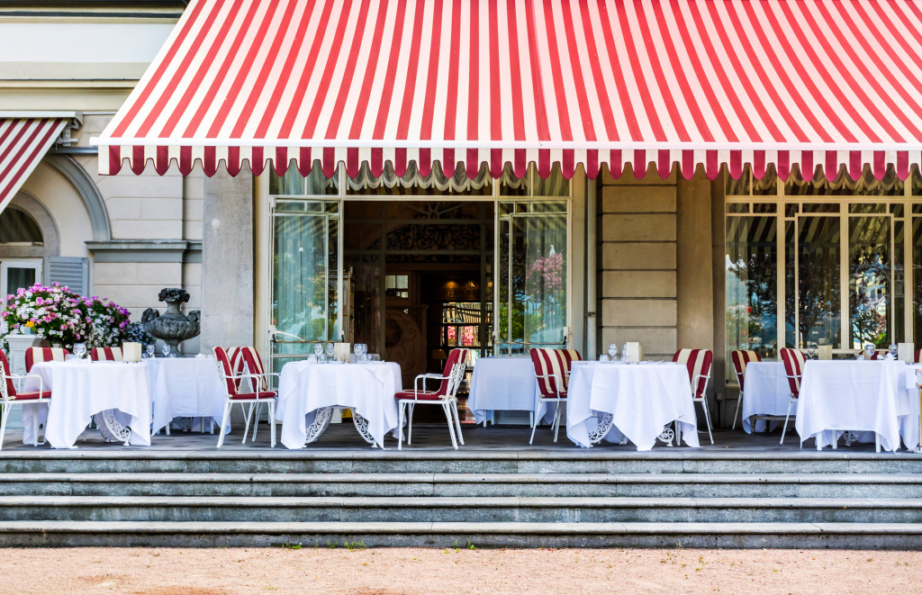 restaurant with outside dining